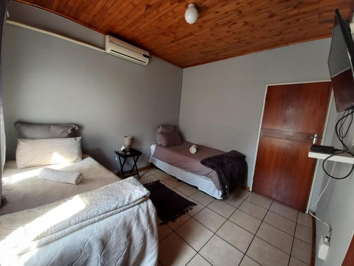 Meyiwa Guest Palace Newcastle Exterior photo